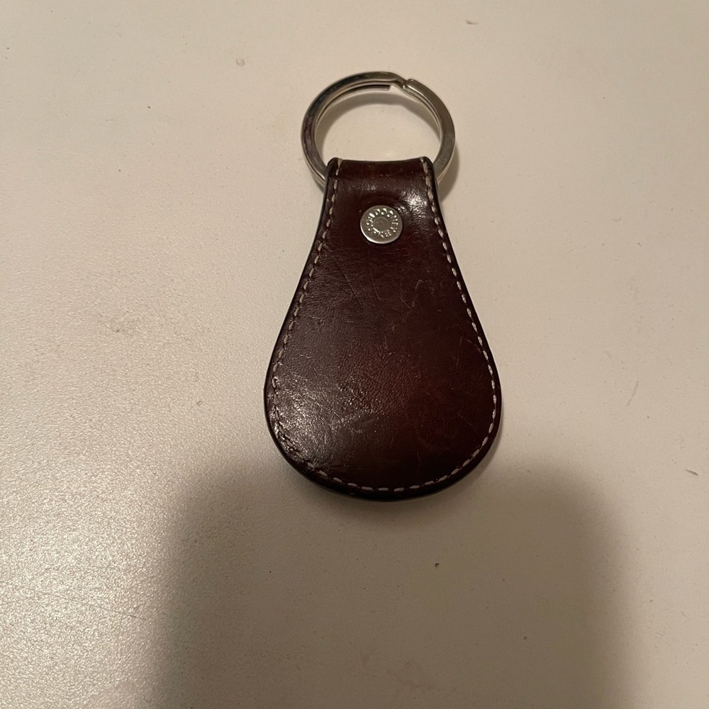 Dooney and bourke keys ring with beautiful brown leather kay holder - Picture 2 of 7